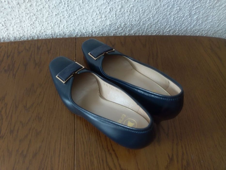 Anis Granatowe eleganckie pantofle 38 na małym obcasie skóra naturalna