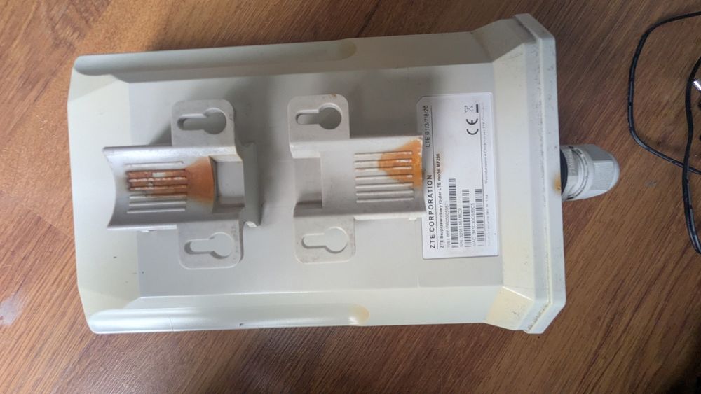 Router ZTE MF256 z anteną ODU + IDU