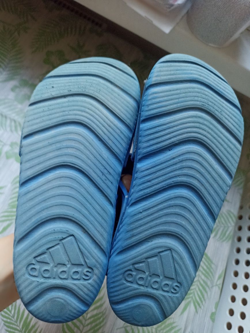 Piankowe, lekkie sandały adidas r.33 ( wkładka ok 19-19,5 cm)