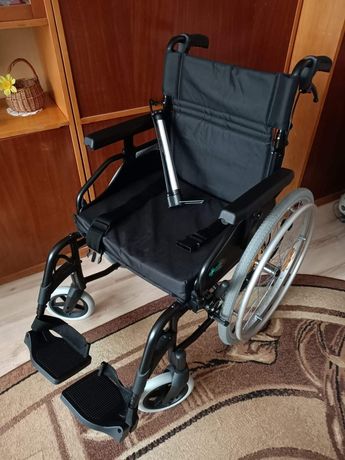 Wózek inwalidzki  aluminiowy składany. Nowy.