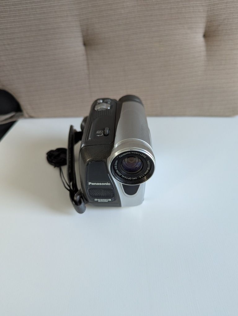 Panasonic NV-GS17 e