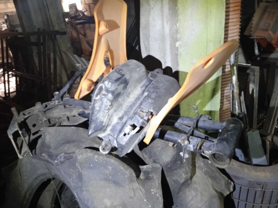 Quadro e depósito pit bike