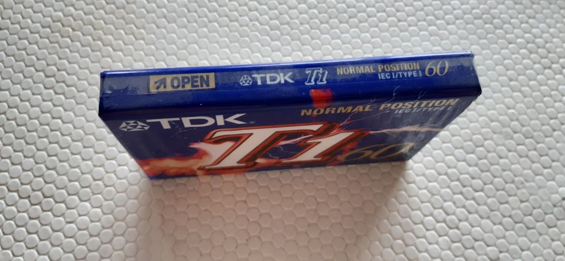 Cassete virgem TDK 60