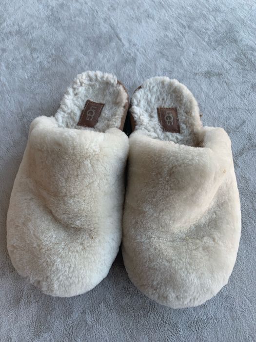 Papcie/klapki UGG rozmiar 36