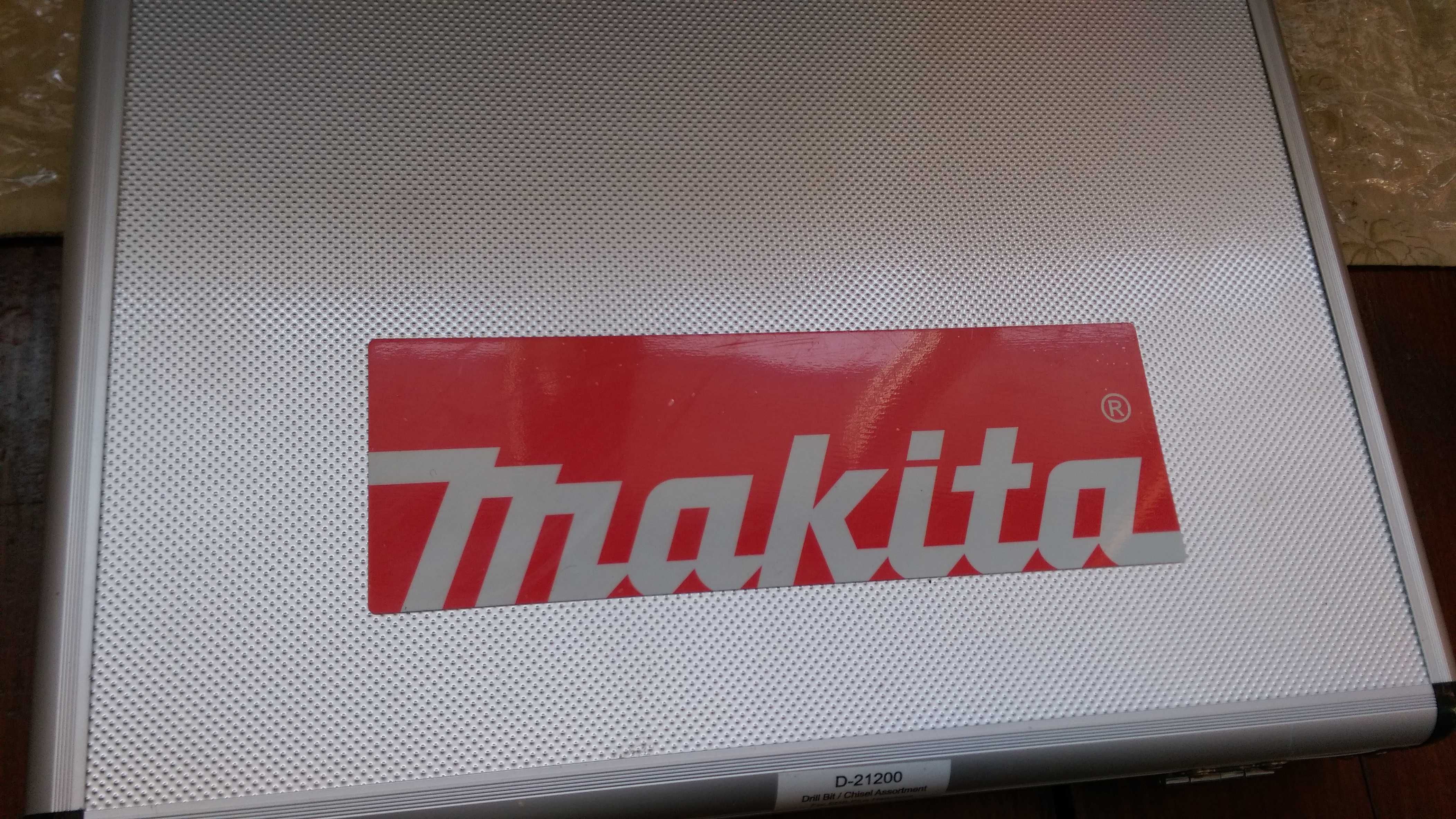 Набір бурів та зубил SDS-plus Makita D-21200 свердла та долото.