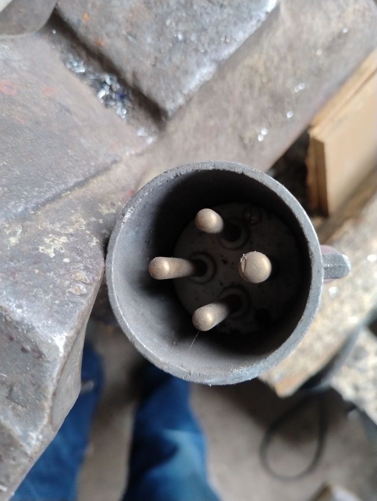 Wtyk siłowy 63A metalowy