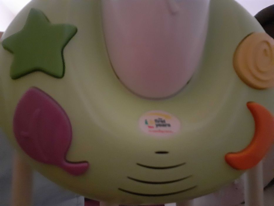 Mobile the first years como novo