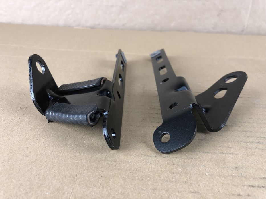 Aprilia Tuono 125 Uchwyty Mocowania Silnika Mocowanie Prawe Lewe