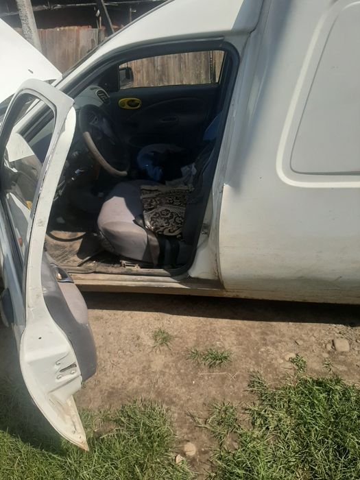 Розбераю форд курєр 1.8 дізель