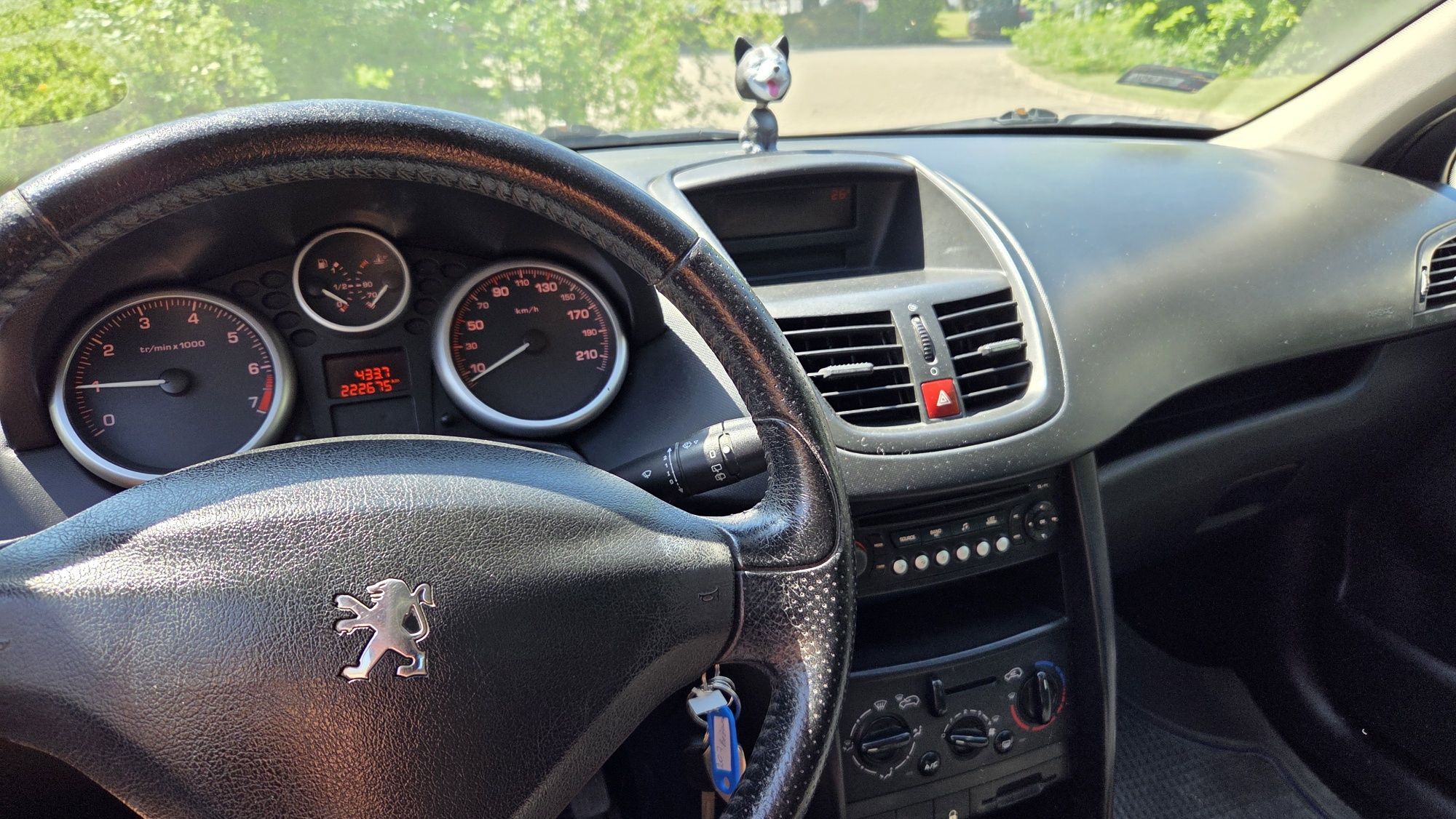 Peugeot 207 1.4 75 KM Salon