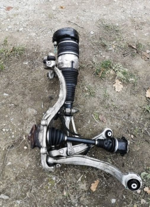 Audi Q7 4M Q8 TOUAREG 18+  Підрамник , Подрамник 4M0399315L