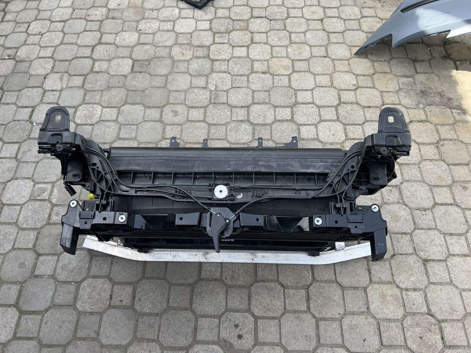 Установочна панель дифузор Телевизор/Телевізор Audi e-tron 4ke