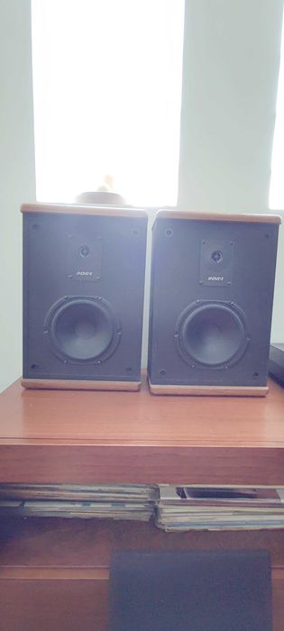 Advent Baby II Vintage Stereo Bookshelf Speakers