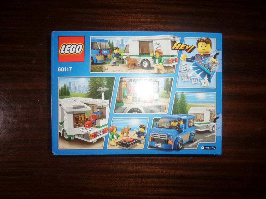 Lego City Van z przyczepą kempingową 60117