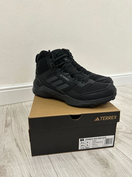 Кросівки чоловічі Adidas Terrex Ax4 Mid Gore-Tex Hiking Shoes  Hp7401