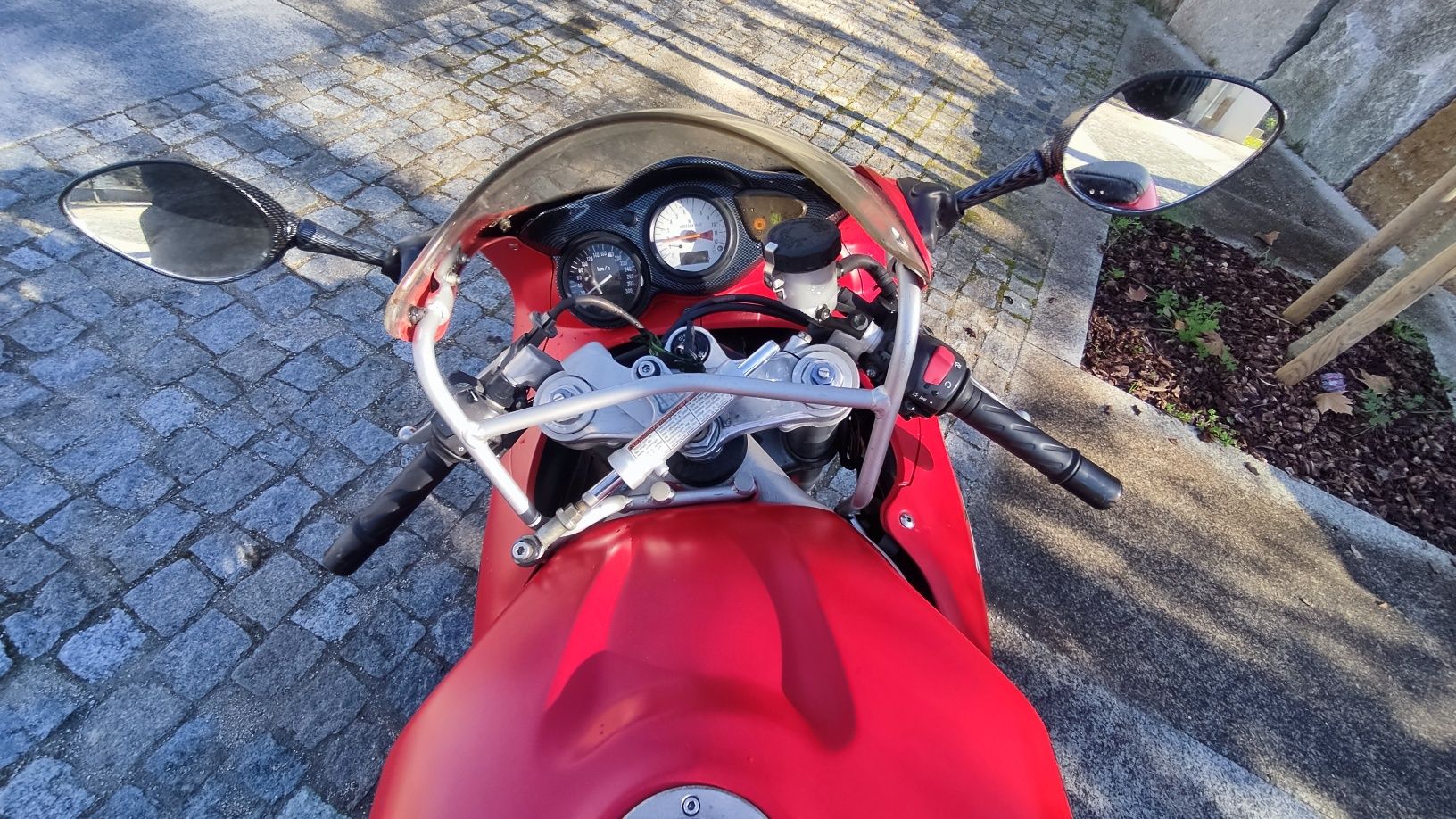 Moto Suzuki TL 1000 S