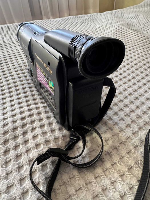 Відеокамера Panasonic NV-RX2