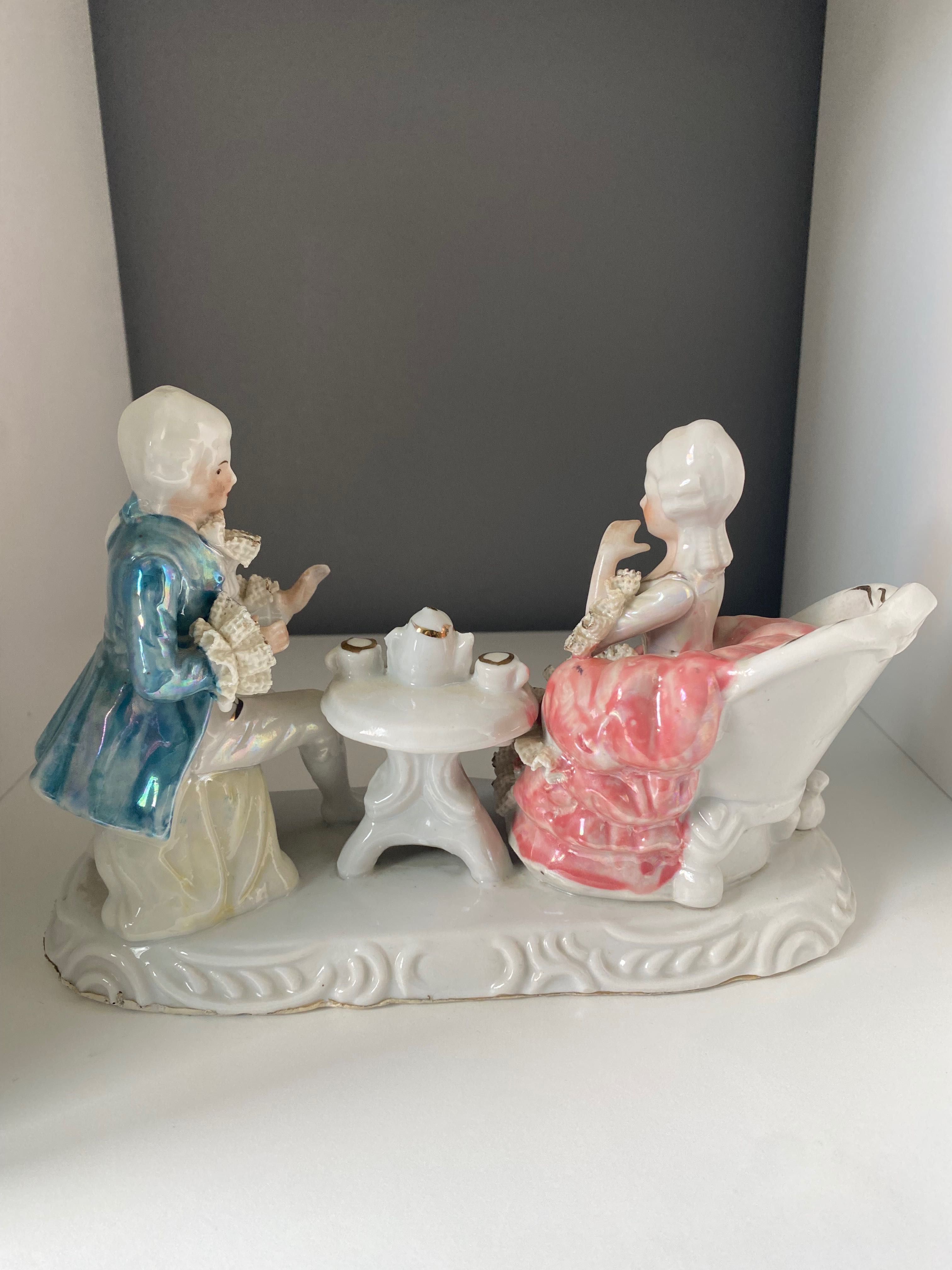 Figurka porcelanowa Para Szlachecka przy kawie. Vintage