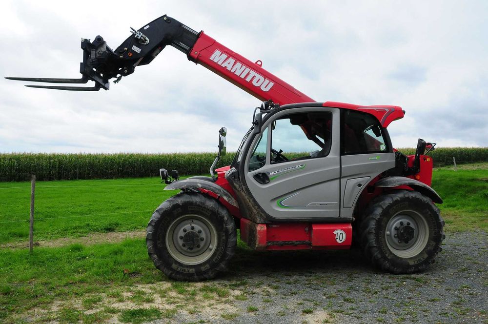 Kurs Szkolenie obsługa Wózek Widłowy Ładowarka Manitou JCB Egzamin UDT