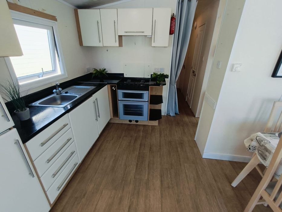 Domek mobilny całoroczny KF43 OMAR ADAGIO 11.0x3.70. Promocja!