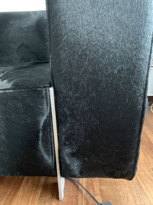 Sofá em pele de pónei