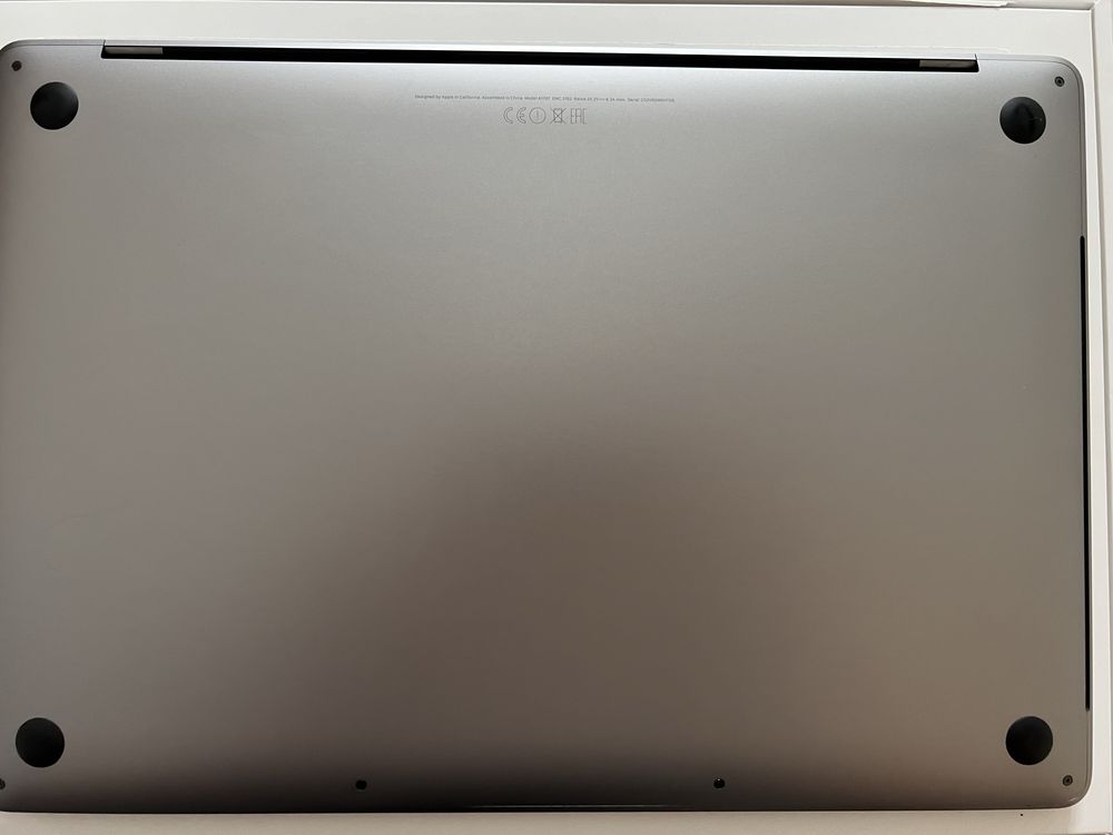 MacBook 15 2017 i7/16/256