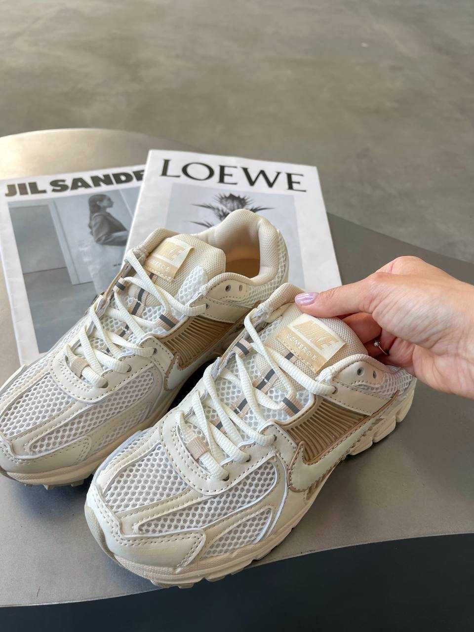 Жіночі кросівки Nike Zoom Vomero 5 білий з бежевим N00174 ТОПЧИК