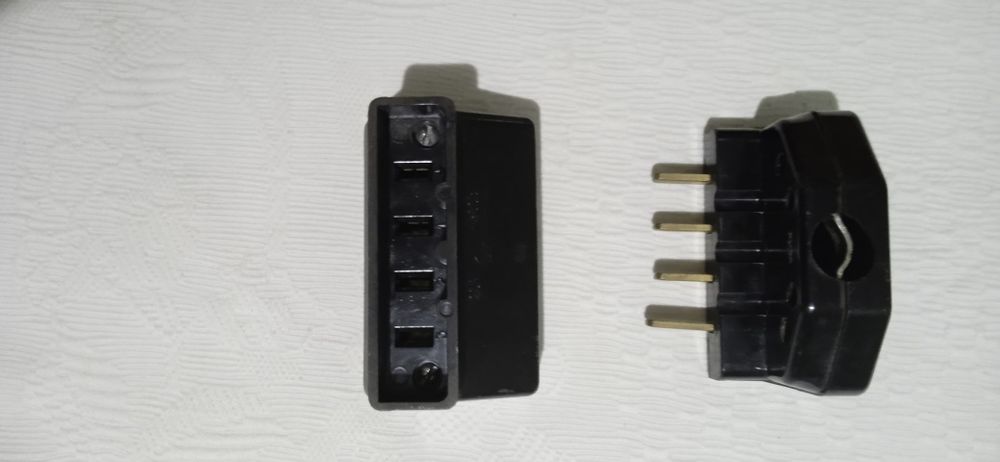 Роз'єм штепсельний.