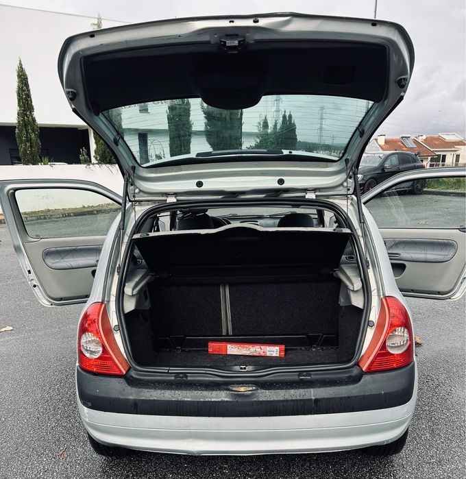 Renault clio 1.5dci 5 lugares ano 2001