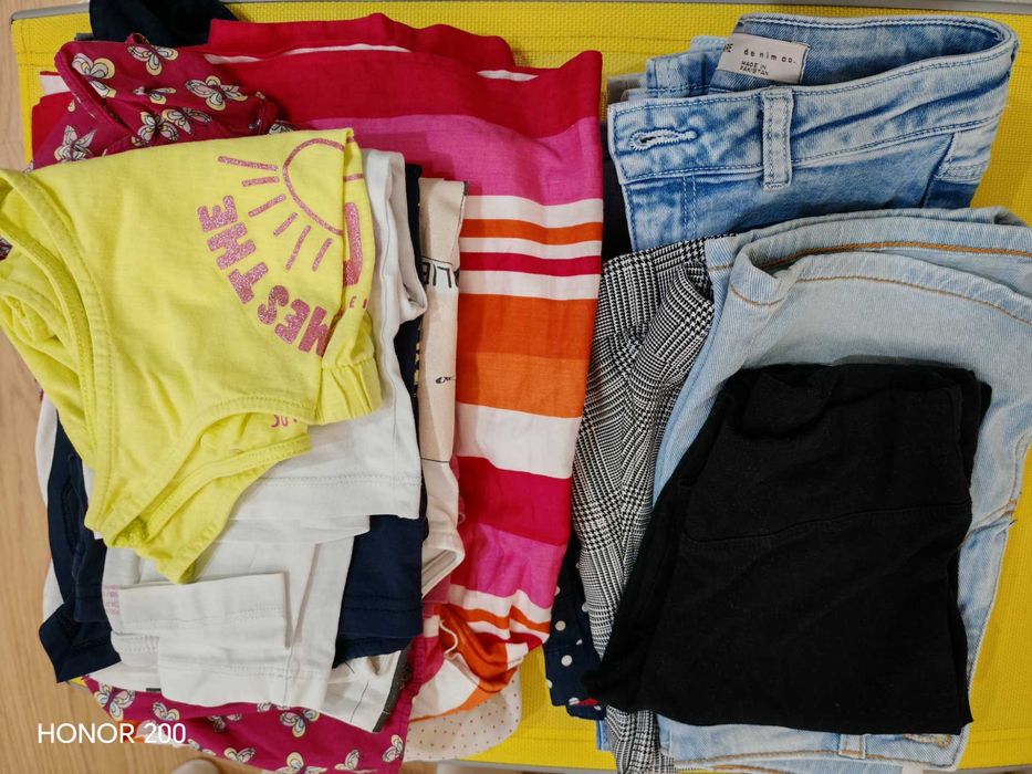 Conjunto de roupa de criança e calçado 7/9 anos