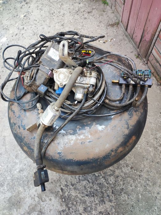 Продам ГБО ЭВРО 4 цена за комплект 2500грн