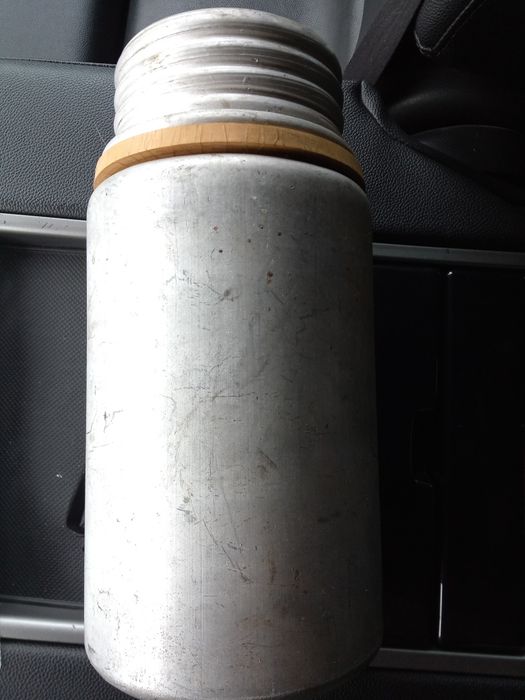 Алюмінієвий термос.