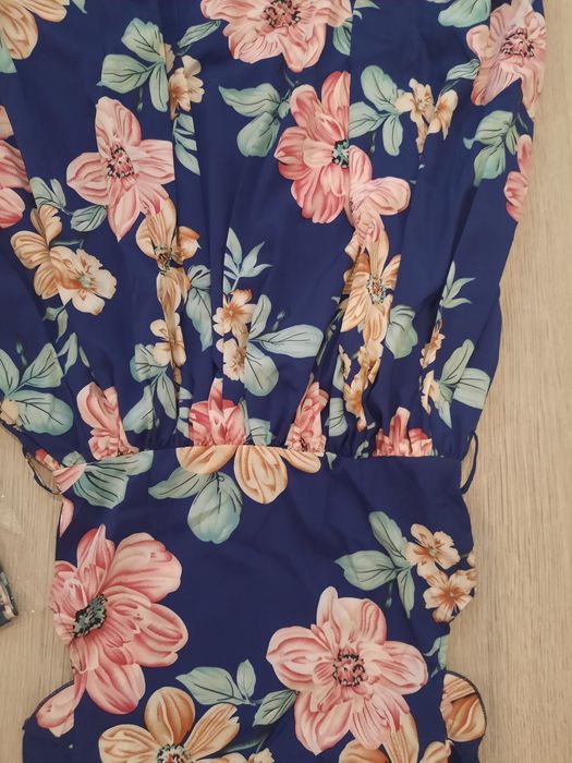 Sukienka krótki rękaw wesele