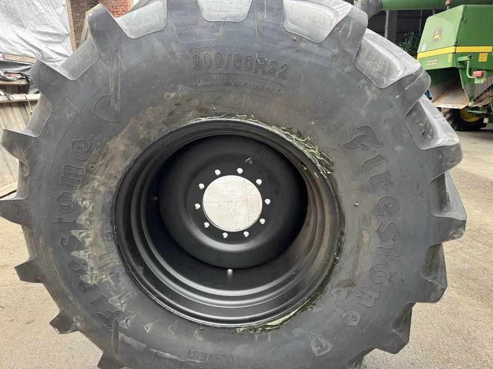 Шини нові з дисками 900/60R32 FIRESTONE MAXI TRACTION 181A8/181B TL