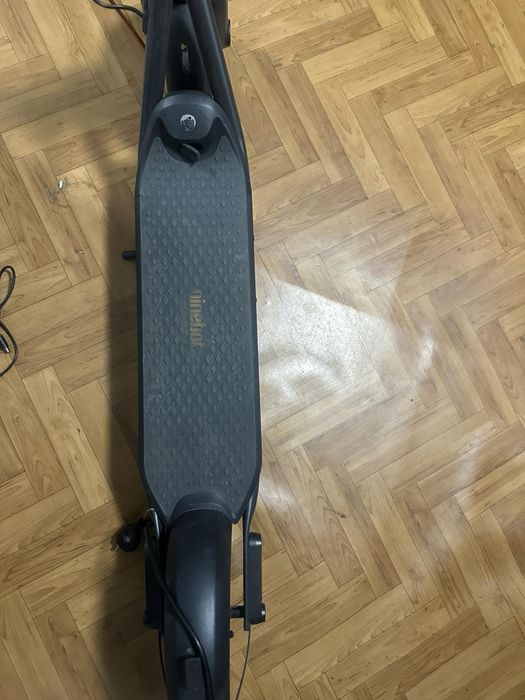 Ninebot Kickscooter F2