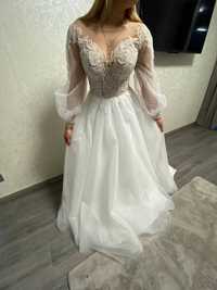 Весільна сукня 48 розмір
