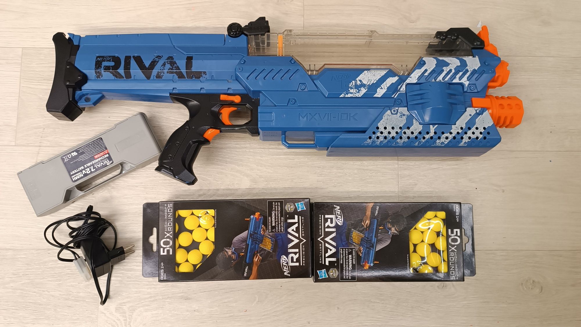 Бластер б.у Nerf Rival Nemesis червоний +100 пуль / 3 комплектації