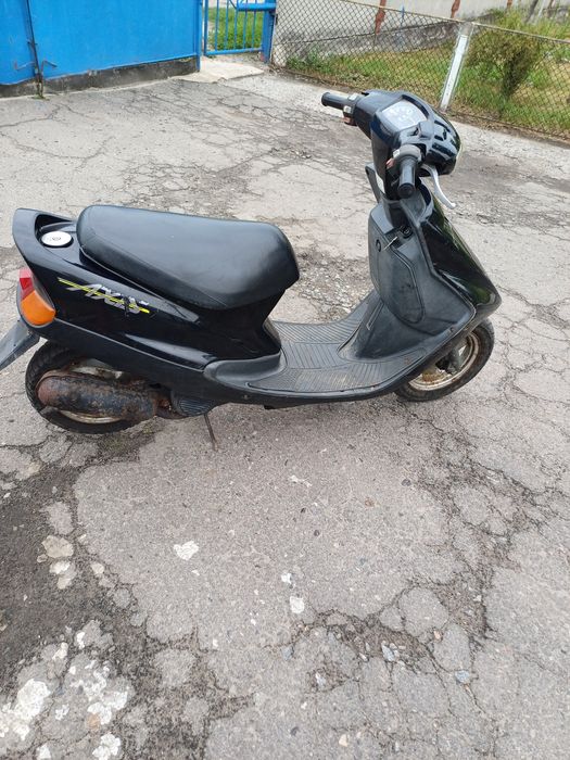 Продам скутер Yamaha axis