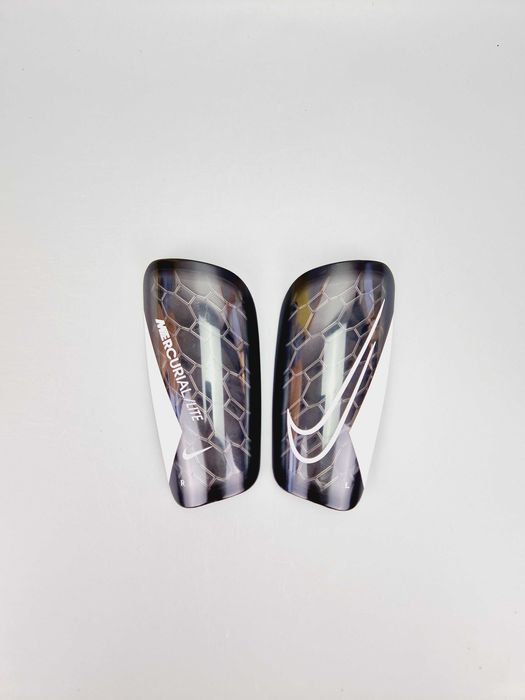 Ochraniacze piłkarskie NIKE Mercurial lite roz. S bez skarpet