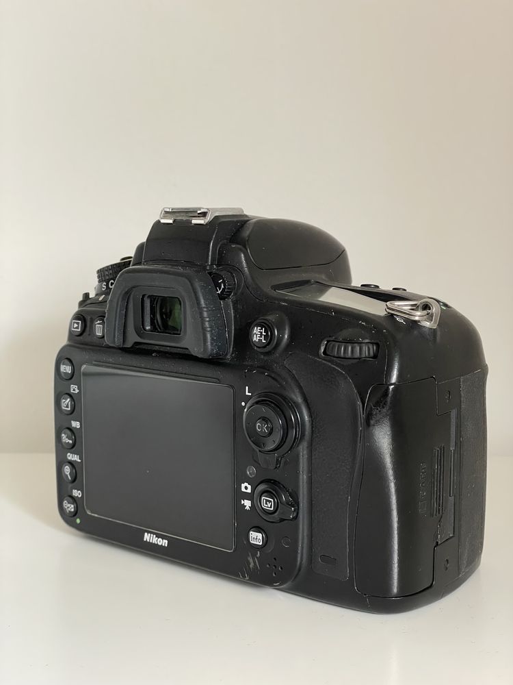 Nikon D610 - máquina fotografica full frame