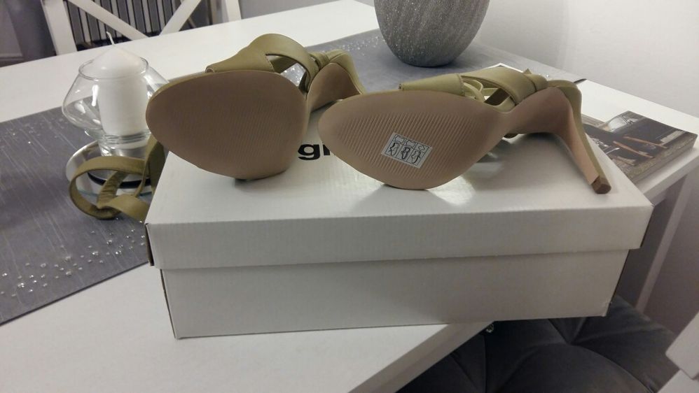Zupełnie nowe sandały GINO ROSSI - piękne, rozmiar 37