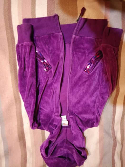 Bluza z kapturem Cięcia na 4-5lat