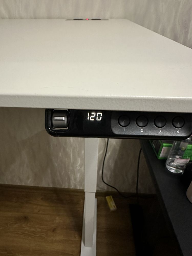 Стіл з електричним регулюванням висоти Cougar Royal 120 PURE Білий