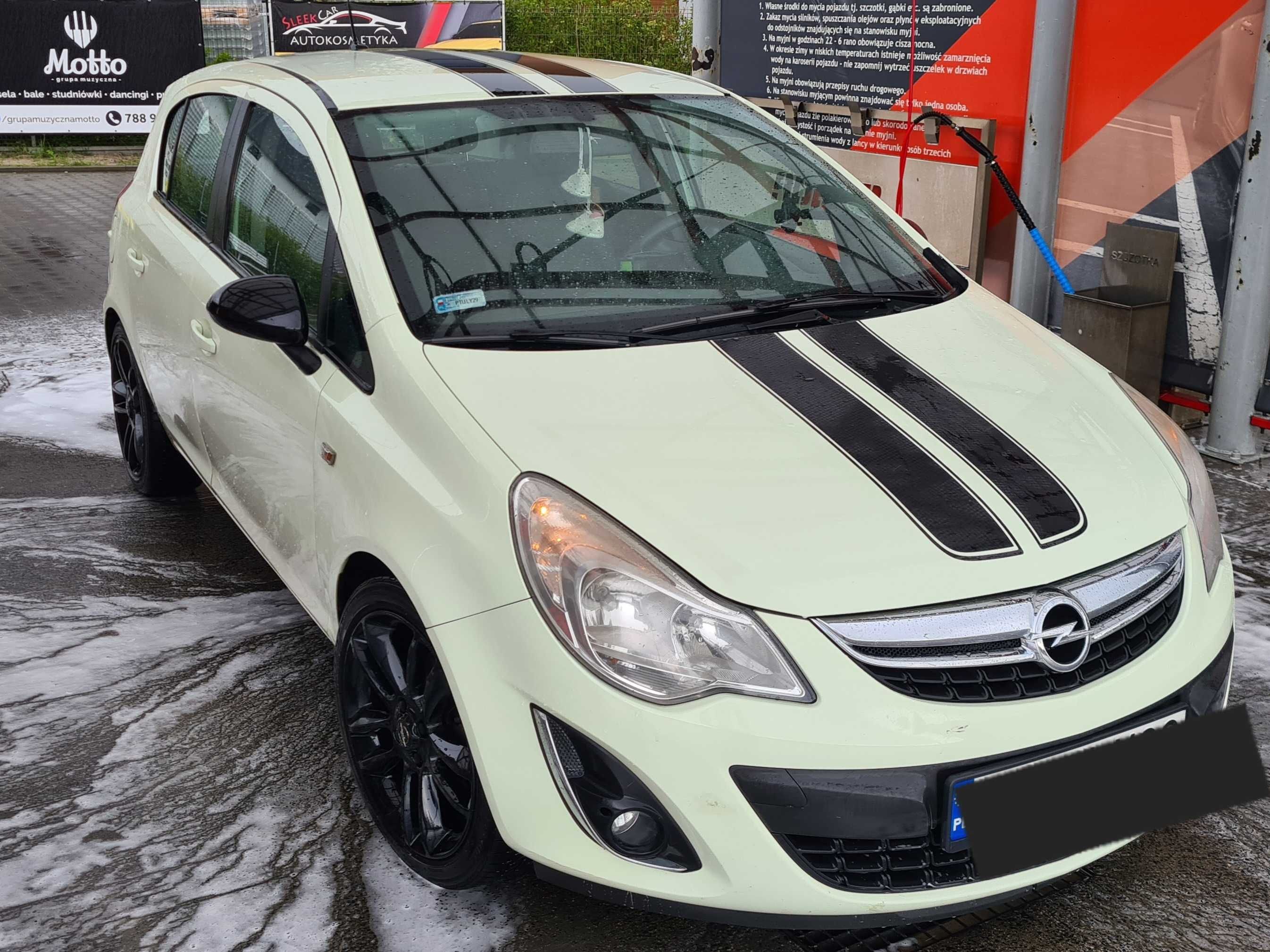 Opel Corsa D 1.2 16V 86KM(63kW), sportowy pakiet styl. COLOR EDYTION