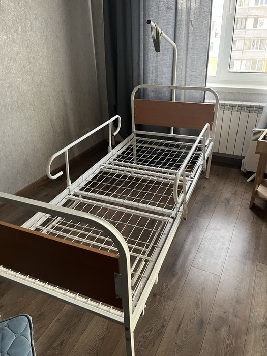 Ліжко для лежачих хворих