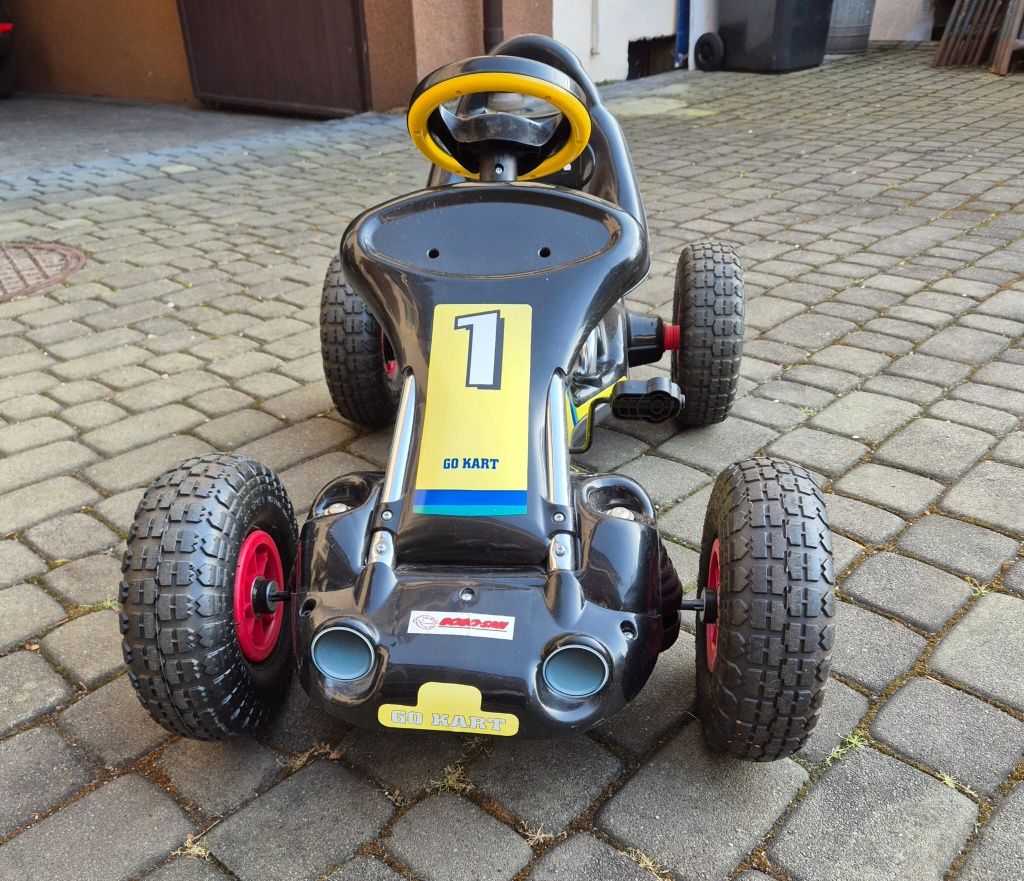 Gokart dziecięcy na pedały