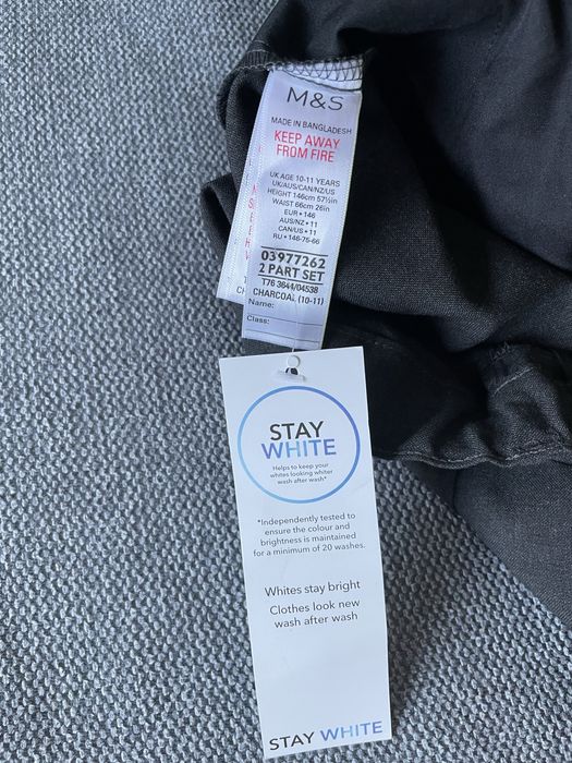 Nowe eleganckie spodnie Marks & Spencer 146