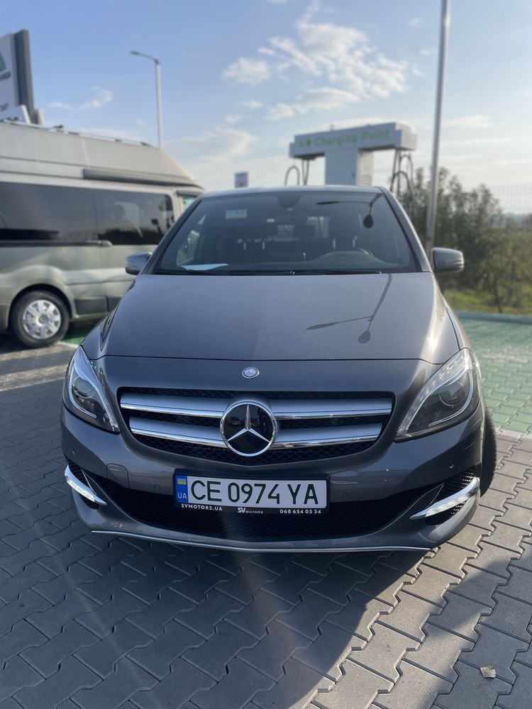 Mersedes Benz B 250 E електромобіль 2016р.