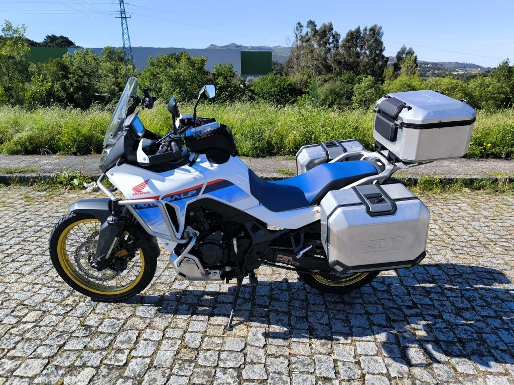 Honda Transalp 750 Full extras