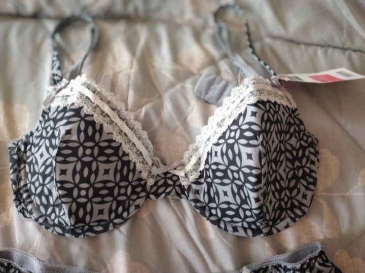 Conjunto de lingerie marca Envog novo